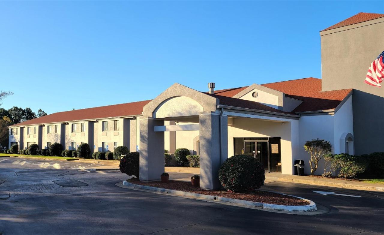 Quality Inn Lavonia Bagian luar foto
