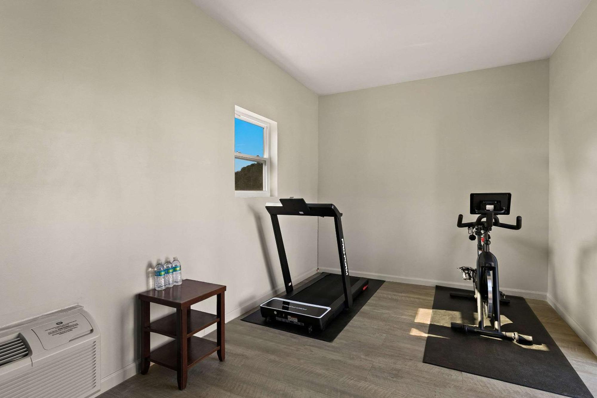 Quality Inn Lavonia Bagian luar foto